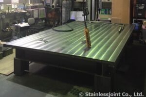 N0021 20190711 大型溶接定盤(3500ミリ×2100ミリ)を自社製作しました。