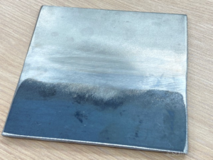 N0070 インコネル600(アロイ600、Alloy600)とSS400の異材溶接テストピースを展示しました。