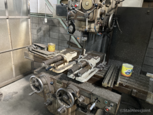 Q0434 フライス盤とは何を意味していますか。