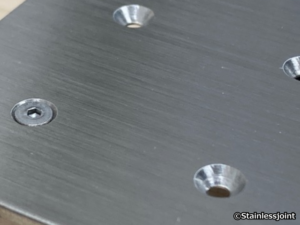 Q0216皿モミ(さらもみ)、皿穴(さらあな)、皿ザグリ(さらざぐり)とは何を意味していますか。